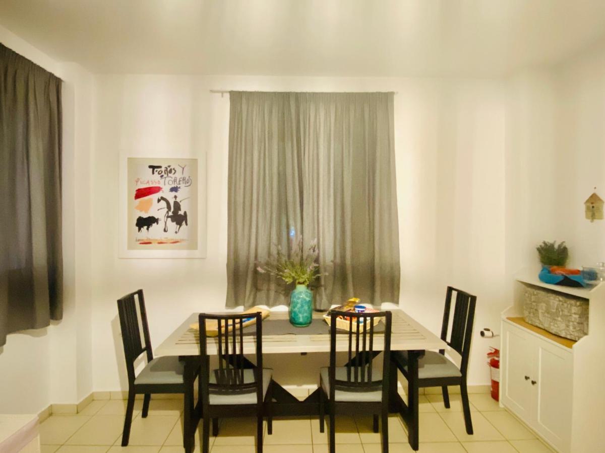 Gianna'S Apartment Central Aigio Cozy And Shining Экстерьер фото
