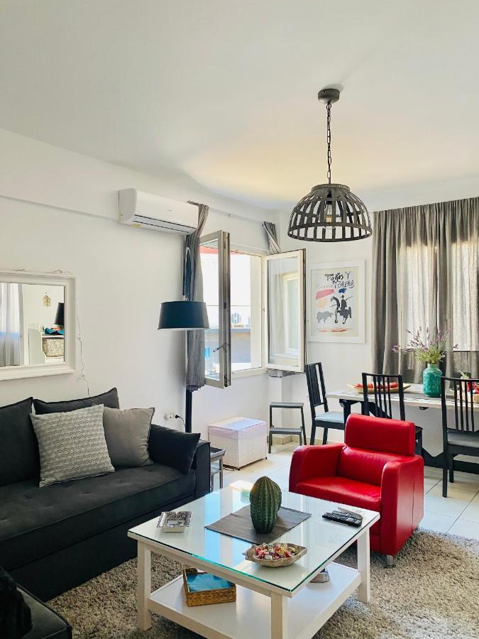 Gianna'S Apartment Central Aigio Cozy And Shining Экстерьер фото
